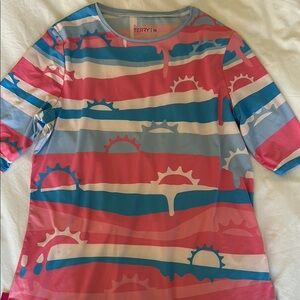 Cycling top short sleeves with back pockets. Size medium.